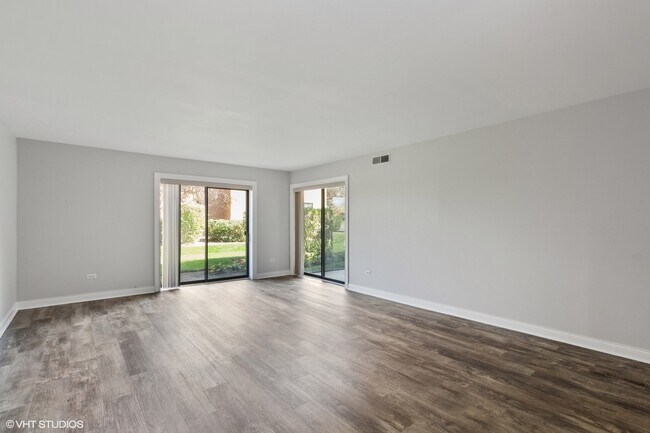 Building Photo - 1295 N Sterling Ave