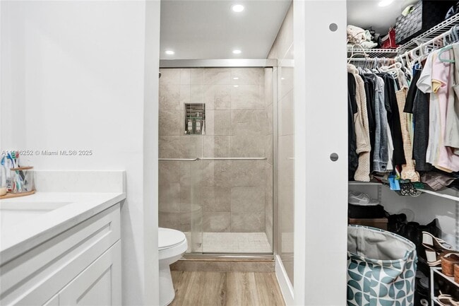 Building Photo - 8137 NW 17th Manor