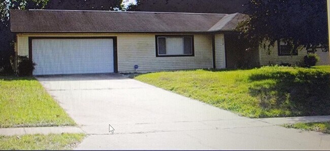 7110 Crooked Lake Trail - 7110 Crooked Lake Trl