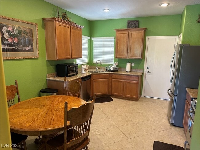 Building Photo - 7453 Crested Quail St