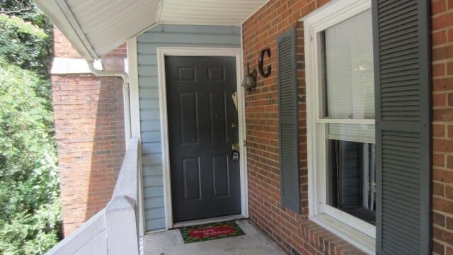 Building Photo - 293 East Burns Court - Unit C Available NOW