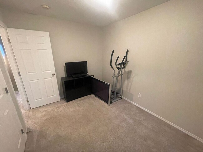 Building Photo - Serene & Charming 3 bedroom Home for Rent ...