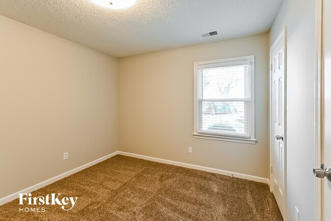 Building Photo - 3038 Dunstan Cove