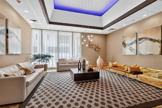 Building Photo - 9511 Collins Ave