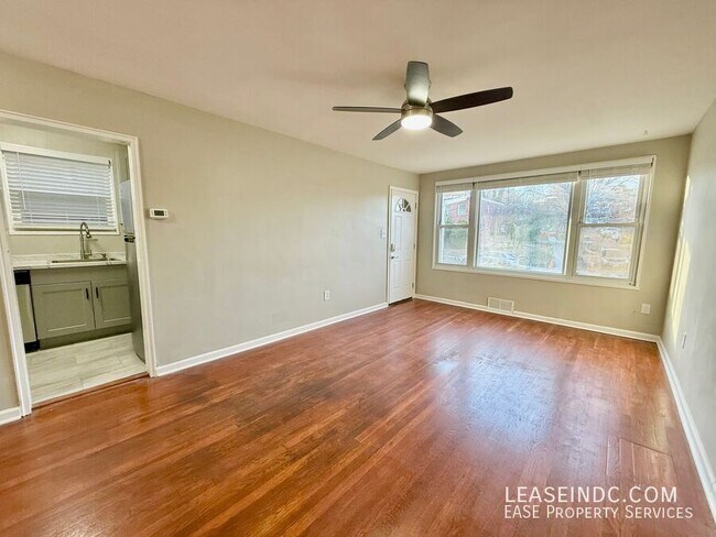 Building Photo - 4407 2nd St NE