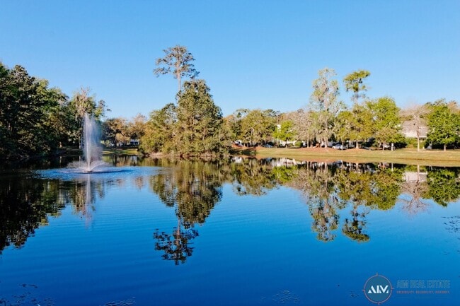 Building Photo - Third-Floor 2BR/2BA Condo – The Estates at...