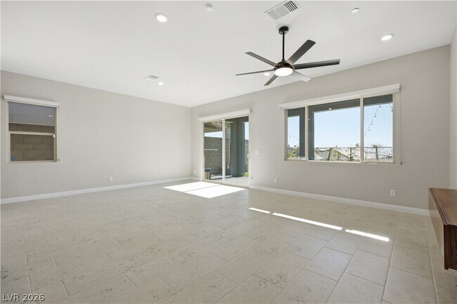 Building Photo - 402 Purple Sandpiper St