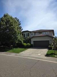 Building Photo - Parkway Beauty - 4 Bdrm, 2.5 Bath