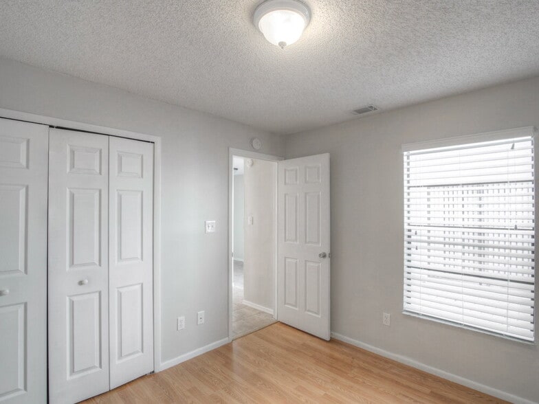 Building Photo - 1505 Cougar Ct
