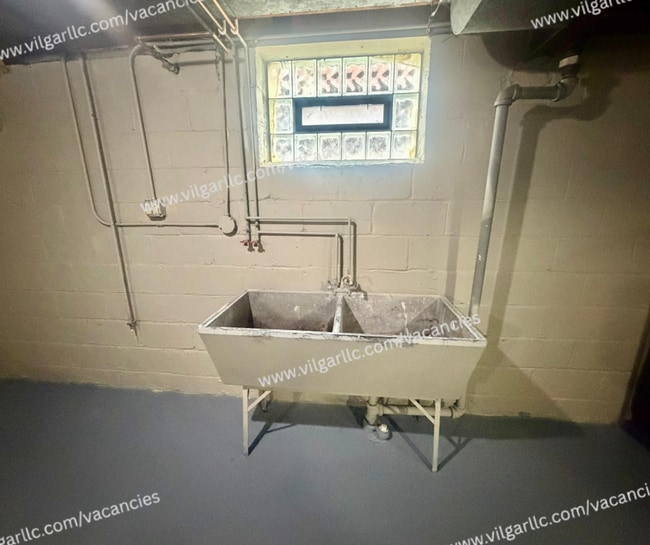 Building Photo - 8137-8137 Hohman Ave