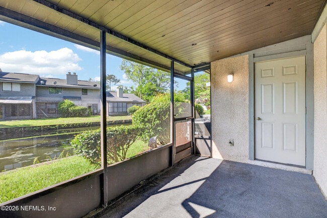 Building Photo - 7701 Baymeadows Cir W