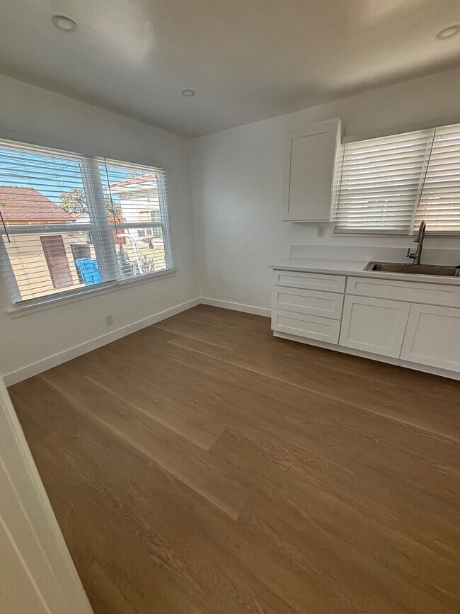 Building Photo - 1607 S Atlantic Blvd