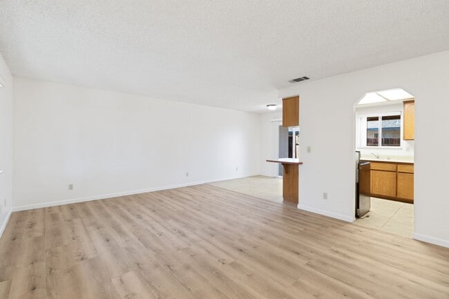 Building Photo - 21345 Klamath Rd