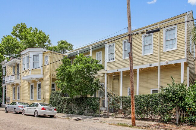 Building Photo - 1434 Constance St