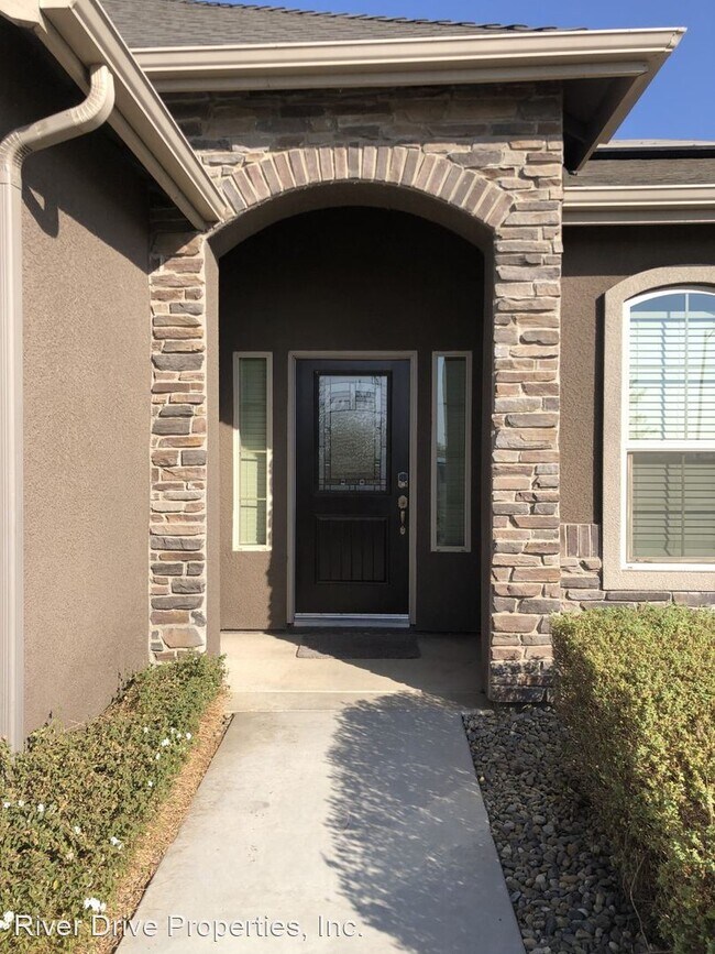 Building Photo - 3 br, 2 bath House - 4734 Barclay Way