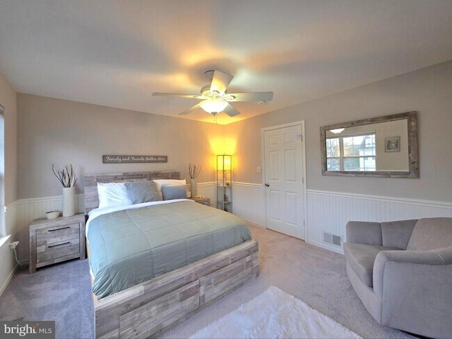 Building Photo - 5300 Arapaho Ln