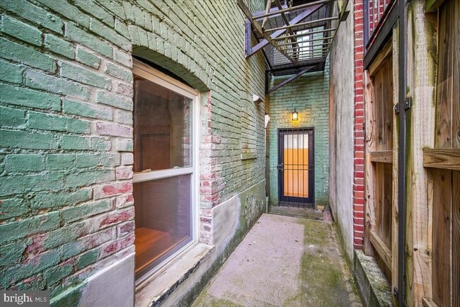 Building Photo - 1317 Harvard St NW
