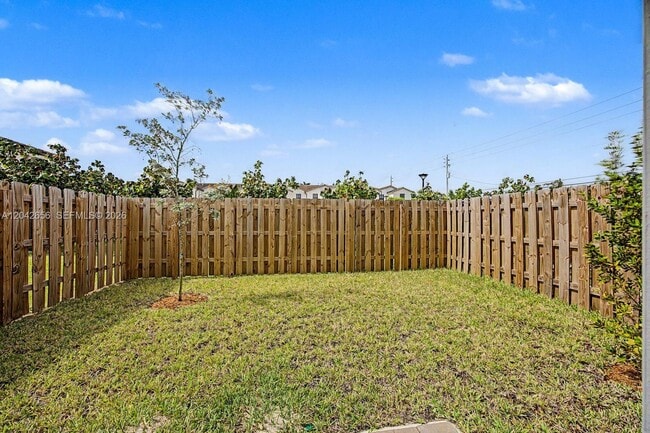 Building Photo - 13170 SW 232nd Ln
