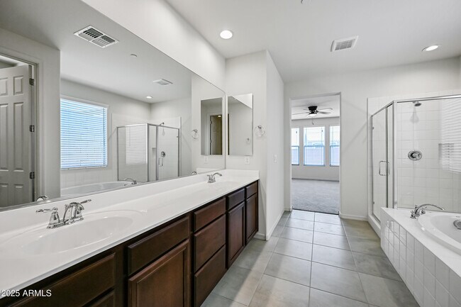 Building Photo - 13803 W Calle De Baca