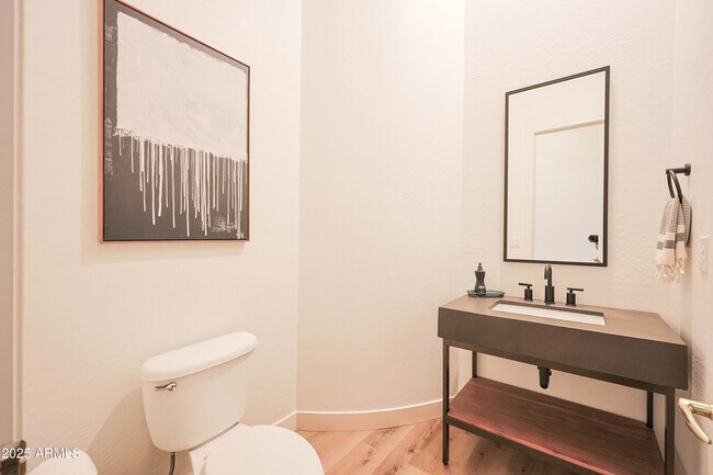 Building Photo - 40704 N Bell Meadow Trail