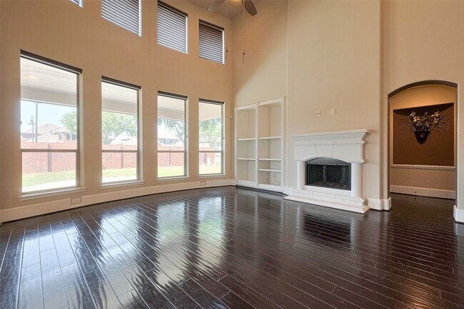 Building Photo - 27414 Wooded Canyon Dr