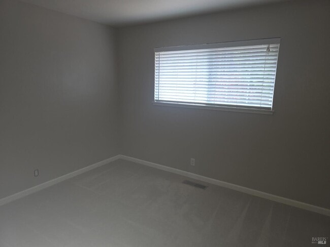 Building Photo - 3013 Devita Dr