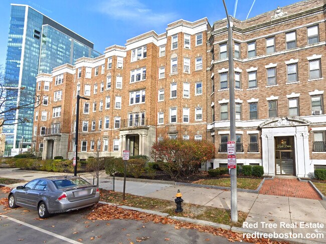 Primary Photo - 231 Park Dr