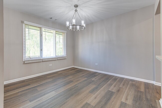 Building Photo - 2025 Ammer Ridge Ct