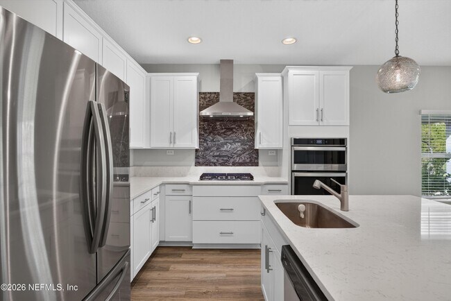 Building Photo - 75875 Saffron Ln