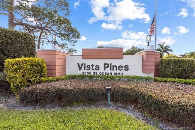 Building Photo - 2600 SE Ocean Blvd