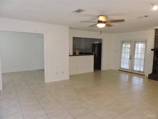 Building Photo - 2323 Silversides Loop