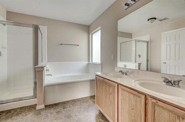 Building Photo - 18814 Bonners Park Cir