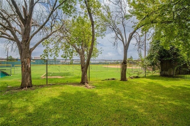 Building Photo - 10616 Mellow Meadow Dr