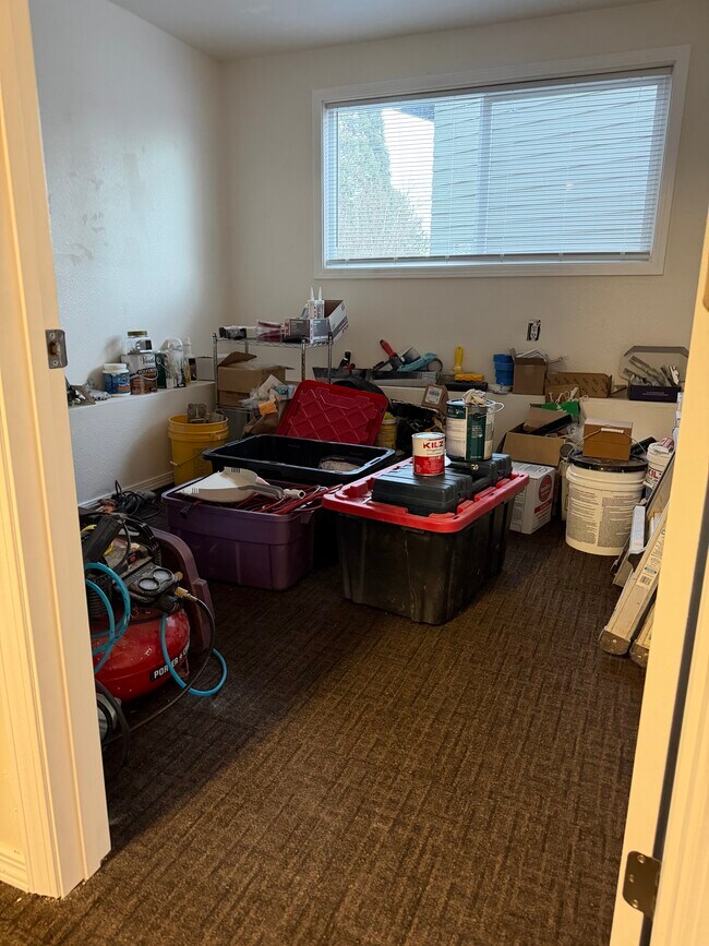 Building Photo - 8705 SW Seminole Trail