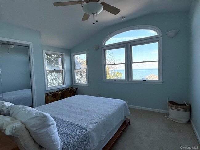 Building Photo - 107 Waterview Dr