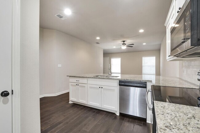Building Photo - 3608 Brookstone Dr