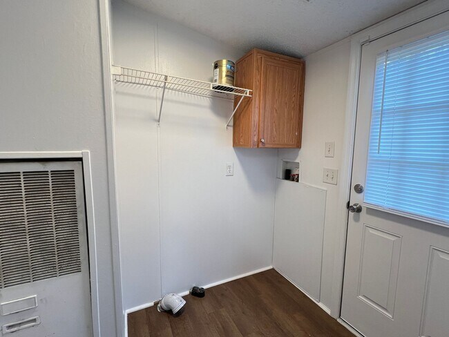 Building Photo - AVAILABLE NOW | PETS ALLOWED OUTDOORS ONLY...