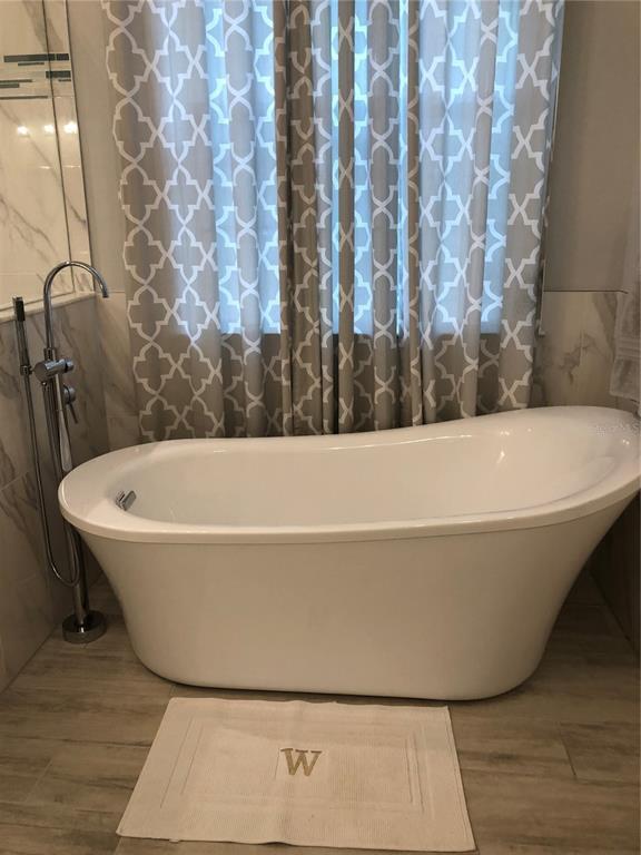 Building Photo - 4019 W El Prado Blvd