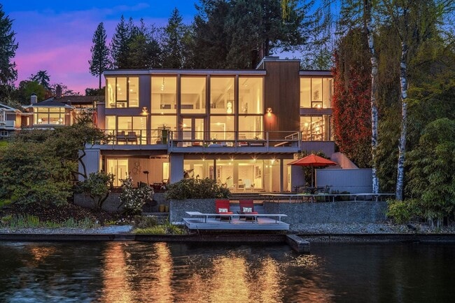 Building Photo - 3Bd/3.5Ba Mercer Island House