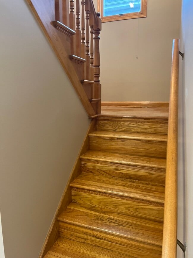 Building Photo - 934 Winnetka Terrace