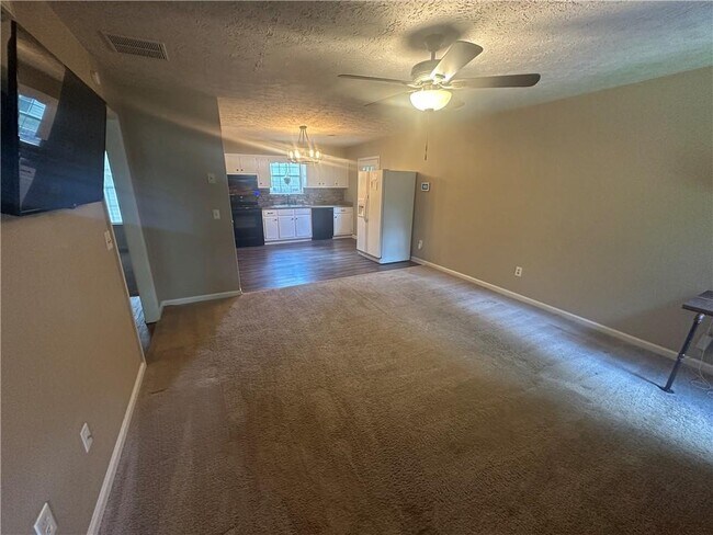 Building Photo - 6360 Quail Trail