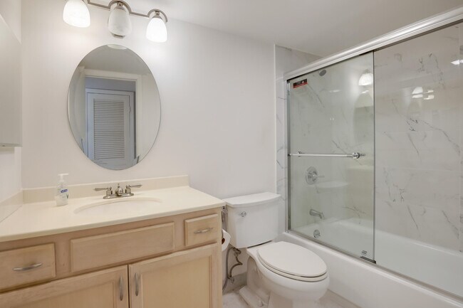 Building Photo - 4272 Deste Ct