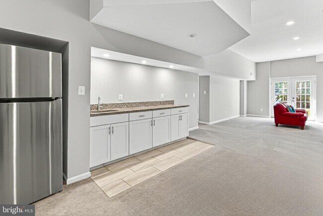 Building Photo - 1300 Pinstripe Ct