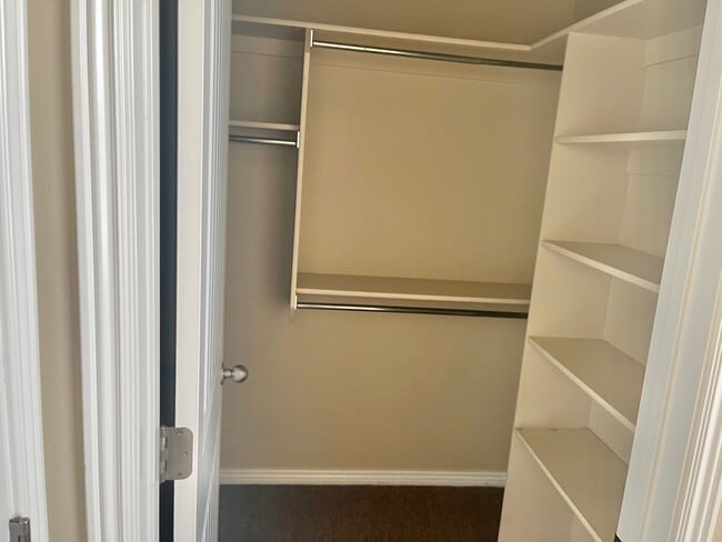 Building Photo - West Park Town House #55