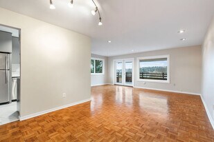 Building Photo - 612 Prospect St