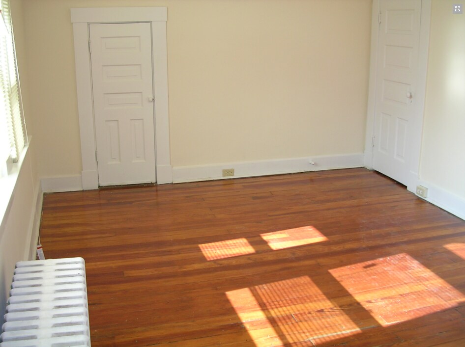 Building Photo - 2705 Eden Ave