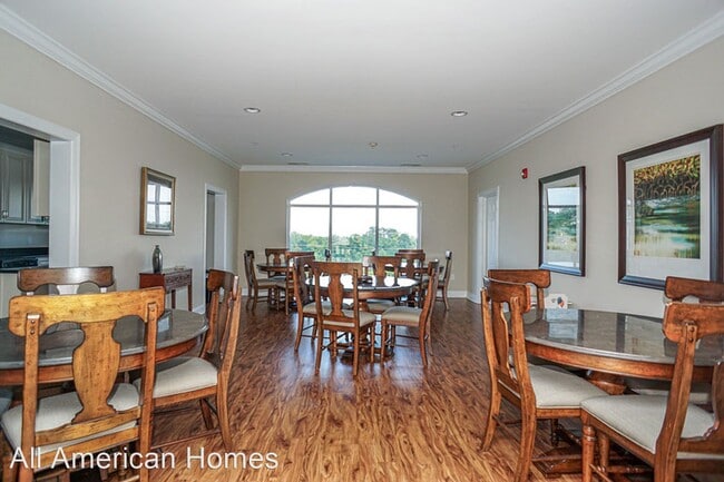 Building Photo - 3 br, 2.5 bath House - 220 HUGH SHELTON LO...