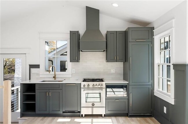 Building Photo - 636 Kennesaw Ave NE