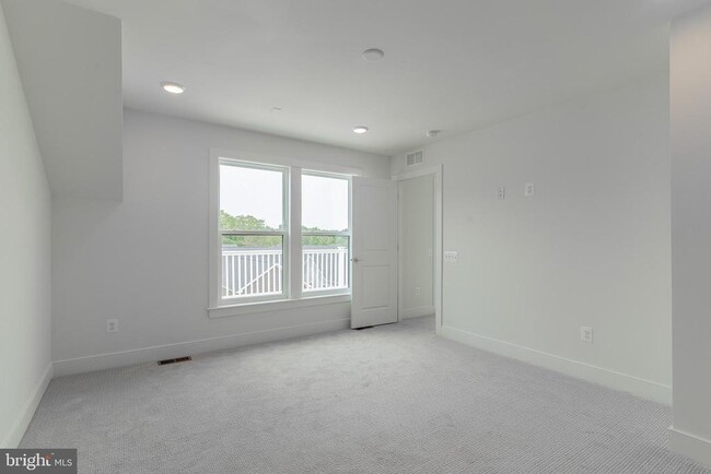 Building Photo - 42601 Houdini Rst Ter
