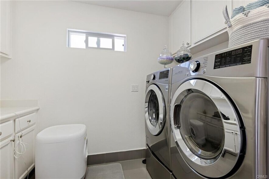 Building Photo - 17764 Sidwell St